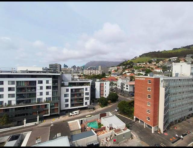 2 BEDROOM PROPERTY TO RENT IN GREEN POINT UPPER